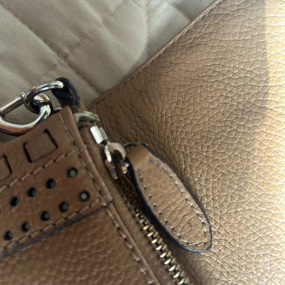 Gucci Brown Leather Crossbody Bag - Picture 6 of 16